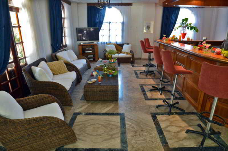 Plános Mediterranee Hotel מראה חיצוני תמונה